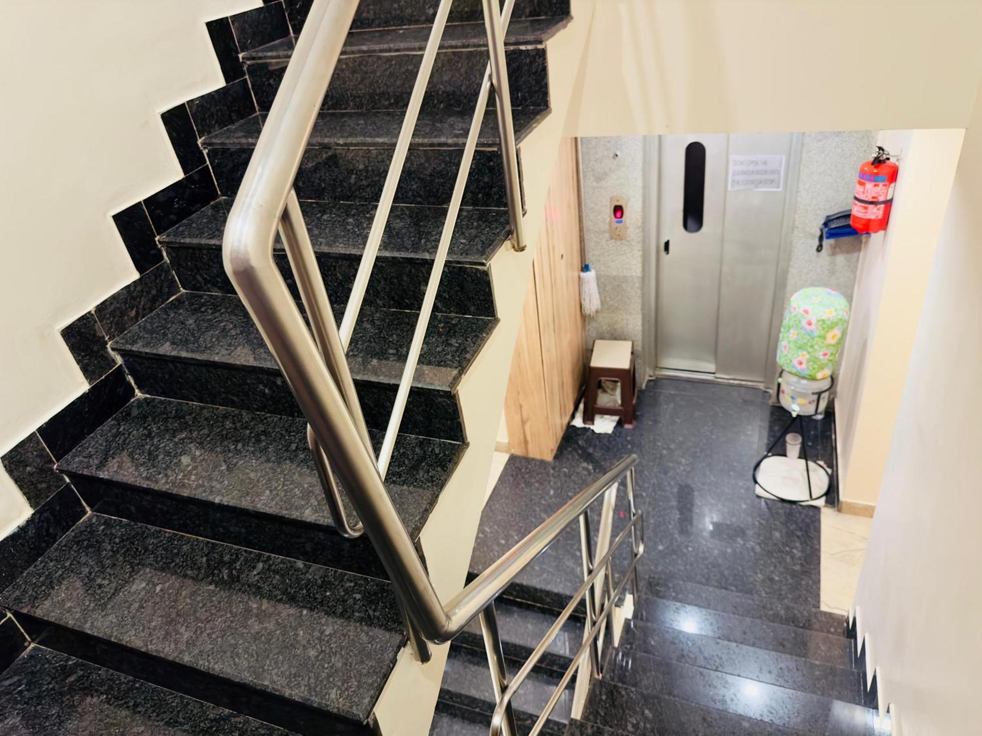 Stay Court - Business Class Hotel - Near Central Railway Station Chennai Dış mekan fotoğraf
