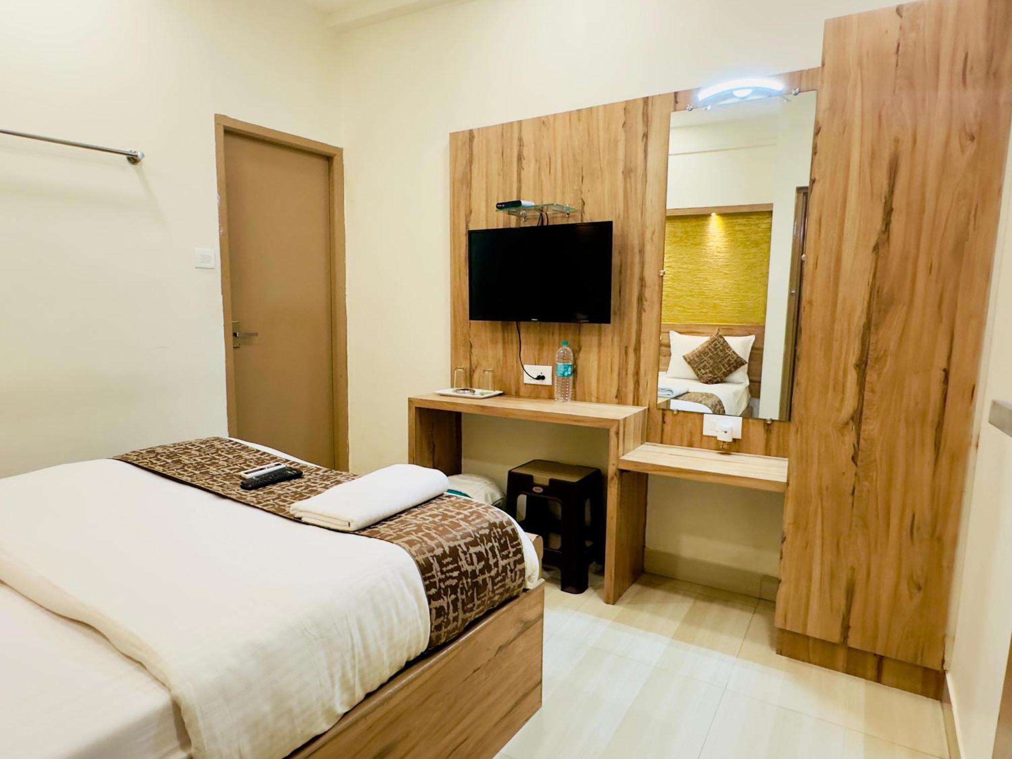 Stay Court - Business Class Hotel - Near Central Railway Station Chennai Dış mekan fotoğraf